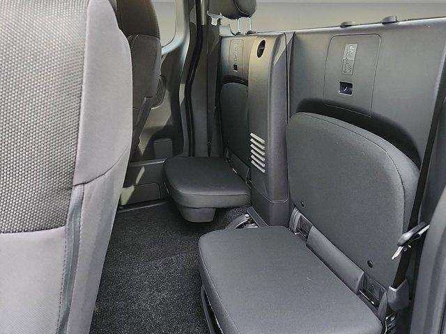 new 2025 Nissan Frontier car