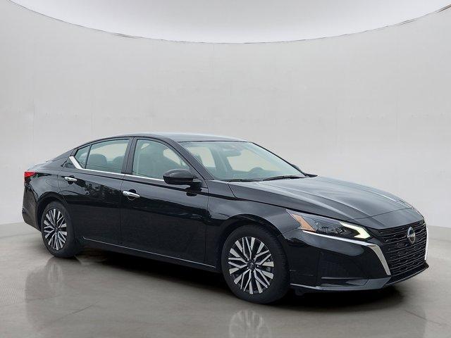 used 2023 Nissan Altima car, priced at $19,185