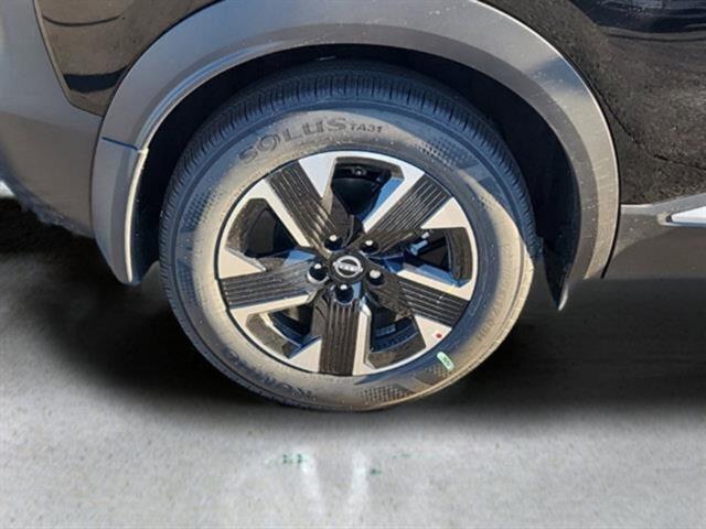 new 2025 Nissan Kicks car, priced at $26,063