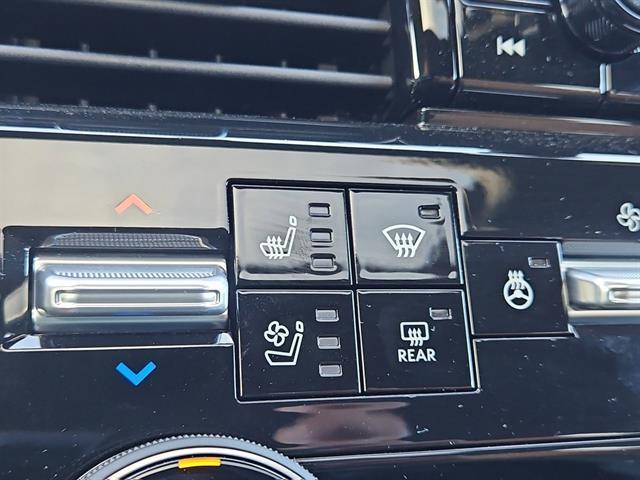 new 2025 Nissan Armada car, priced at $82,382