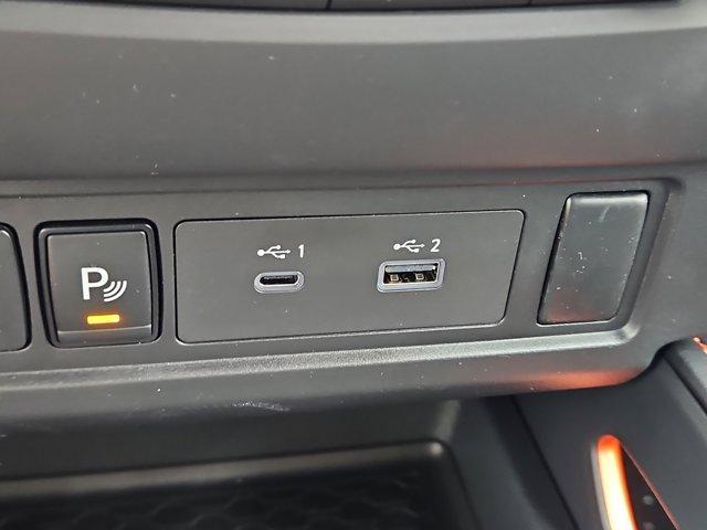 new 2025 Nissan Kicks car