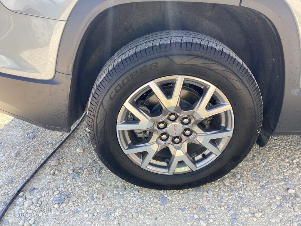 used 2021 GMC Acadia car, priced at $26,658