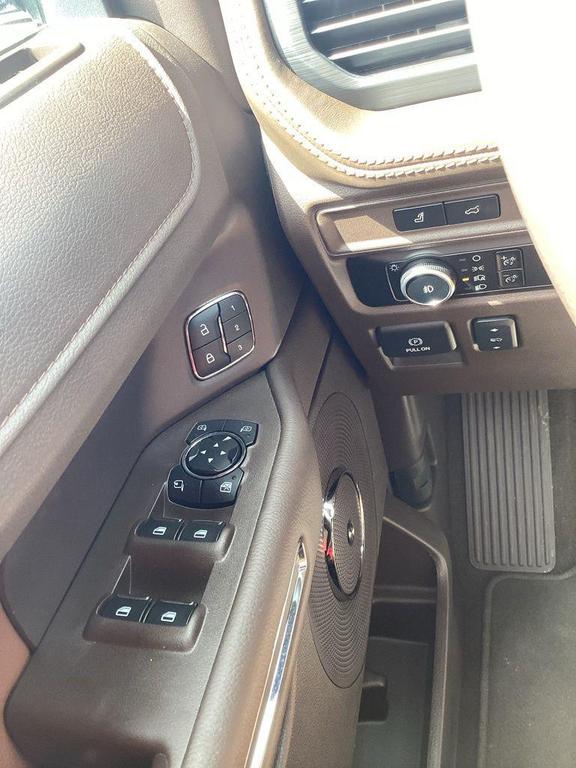 used 2024 Ford Expedition car, priced at $70,521