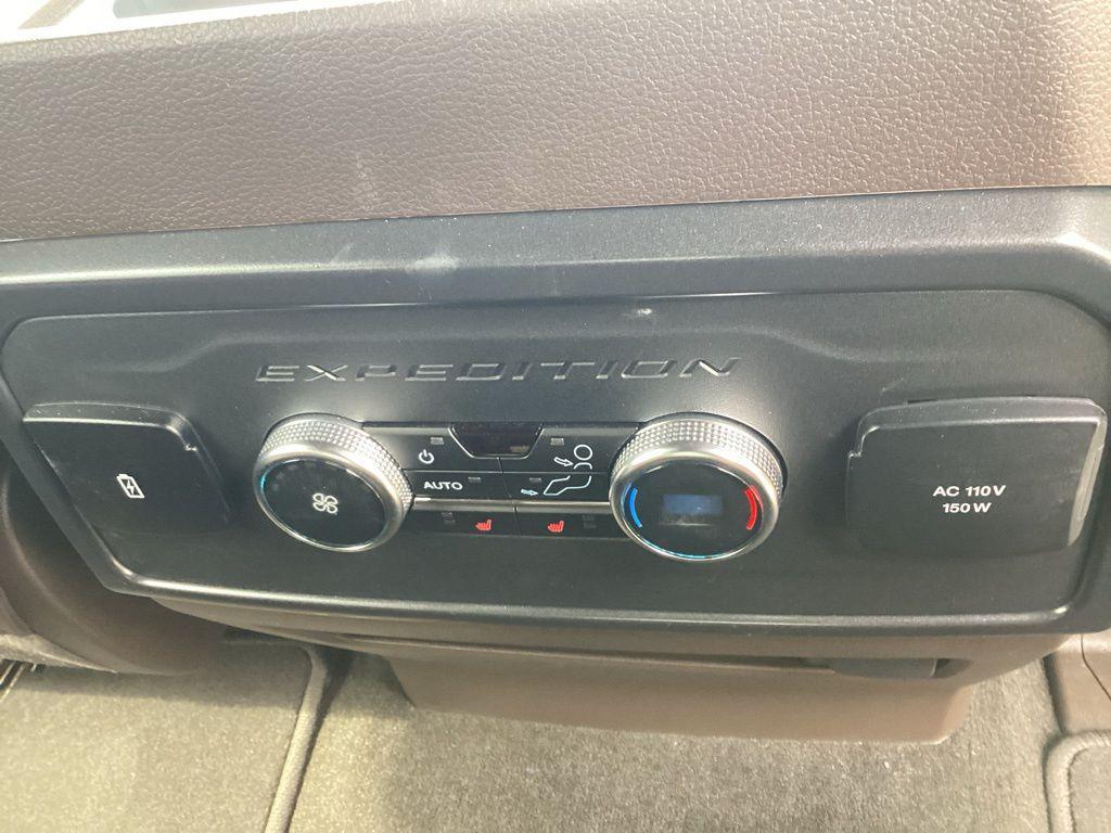 used 2024 Ford Expedition car, priced at $70,521