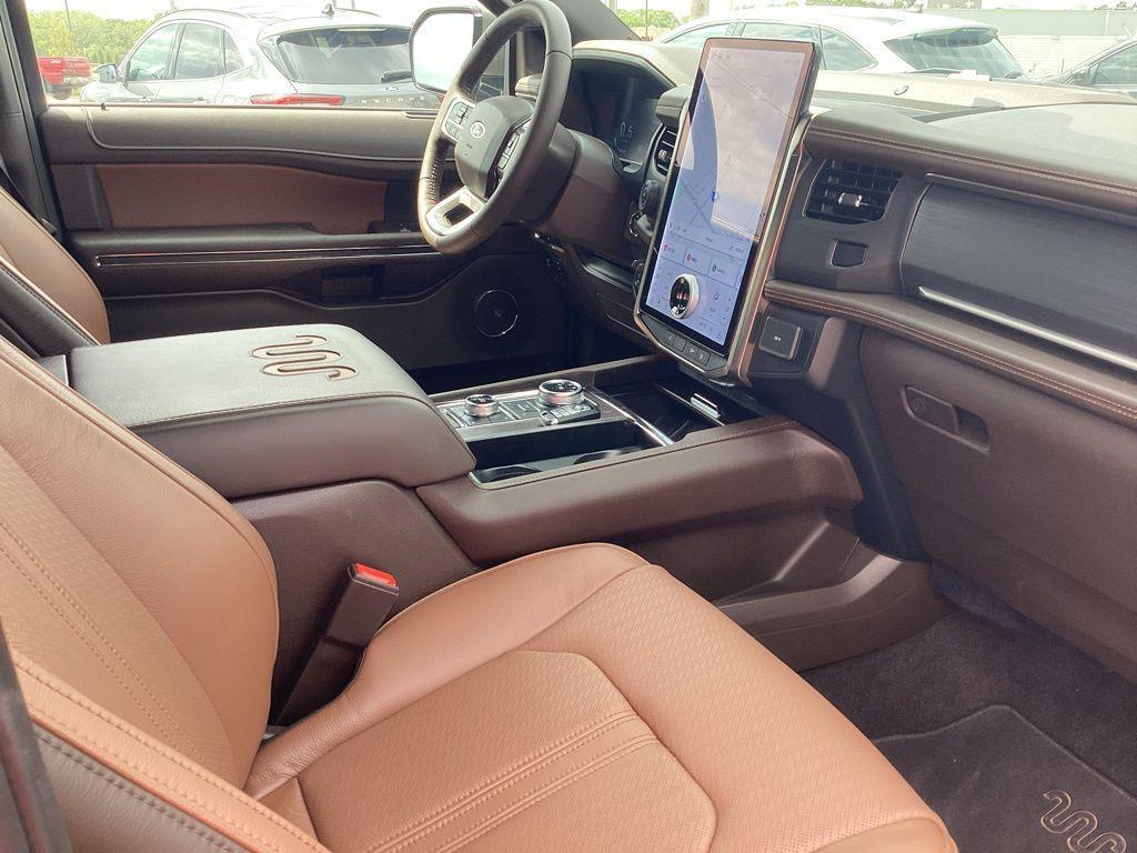 used 2024 Ford Expedition car, priced at $70,521