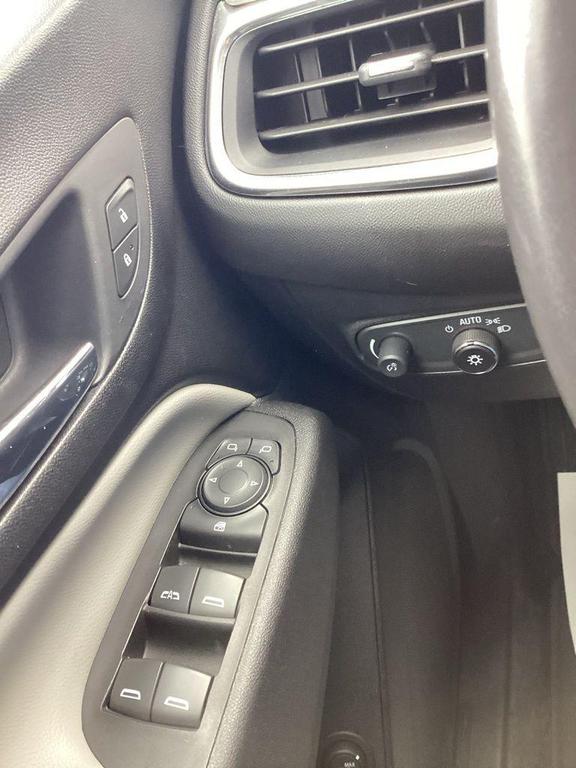 used 2020 Chevrolet Equinox car, priced at $22,995