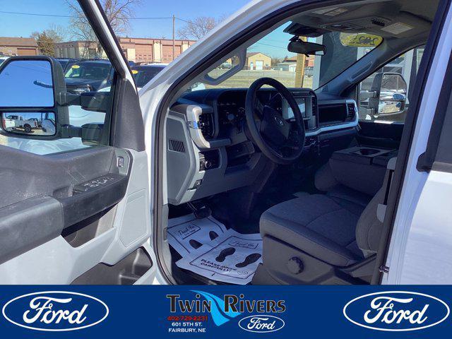 new 2025 Ford F-250 car, priced at $68,440