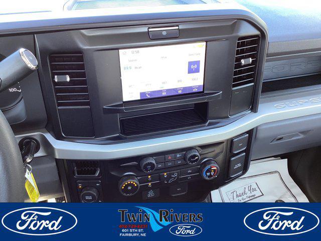 new 2025 Ford F-250 car, priced at $63,460