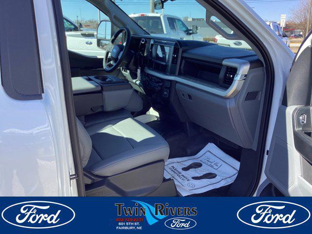 new 2025 Ford F-250 car, priced at $63,460