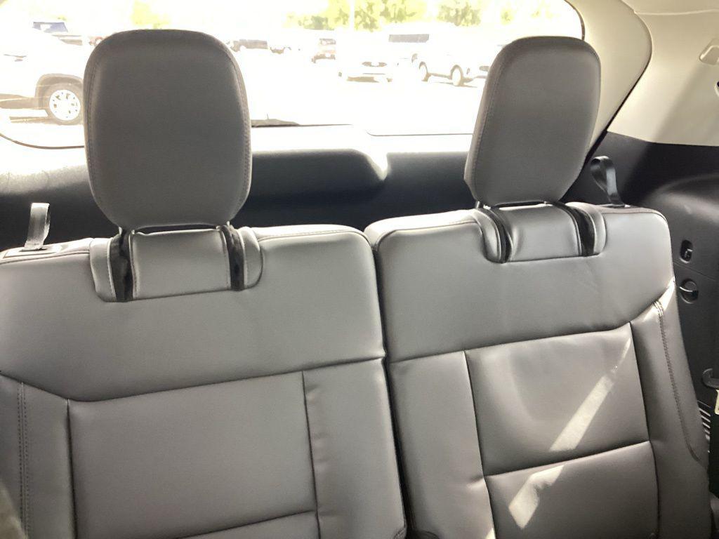 new 2025 Ford Explorer car, priced at $47,918