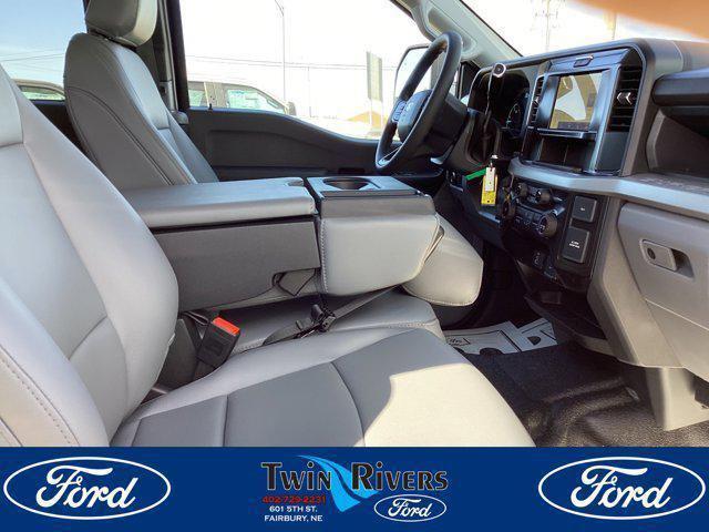 new 2025 Ford F-250 car, priced at $66,402