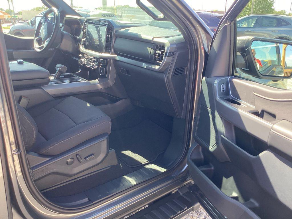new 2025 Ford F-150 car, priced at $57,384