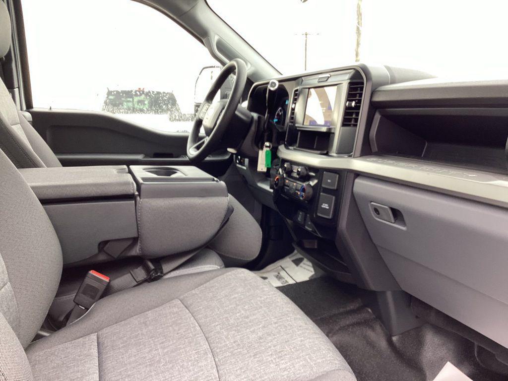 new 2025 Ford F-250 car, priced at $56,895