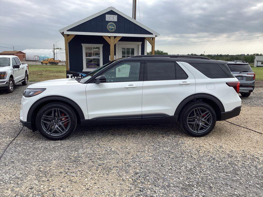 new 2025 Ford Explorer car, priced at $64,044