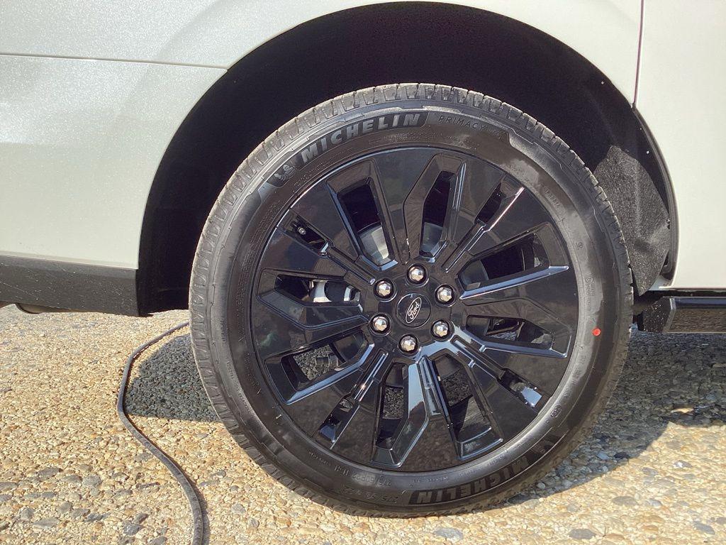 new 2025 Ford Expedition Max car, priced at $82,995