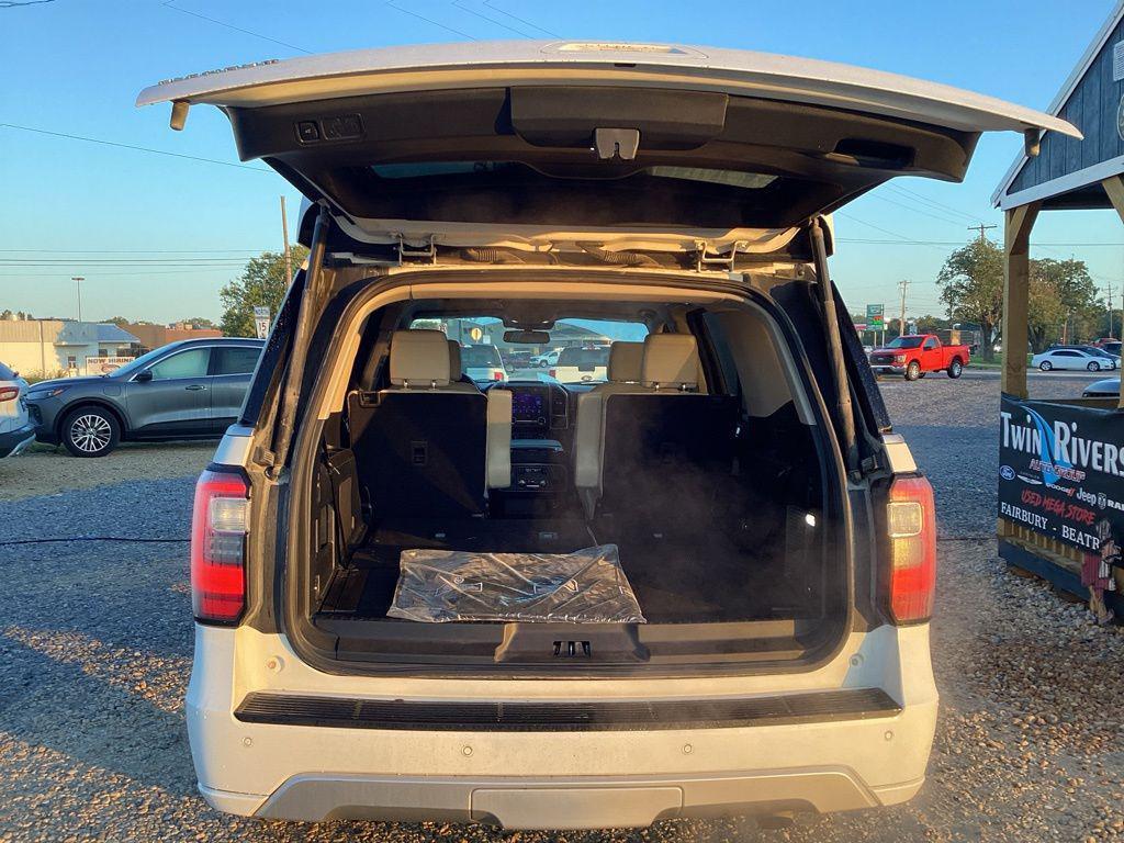 used 2021 Ford Expedition car, priced at $44,995