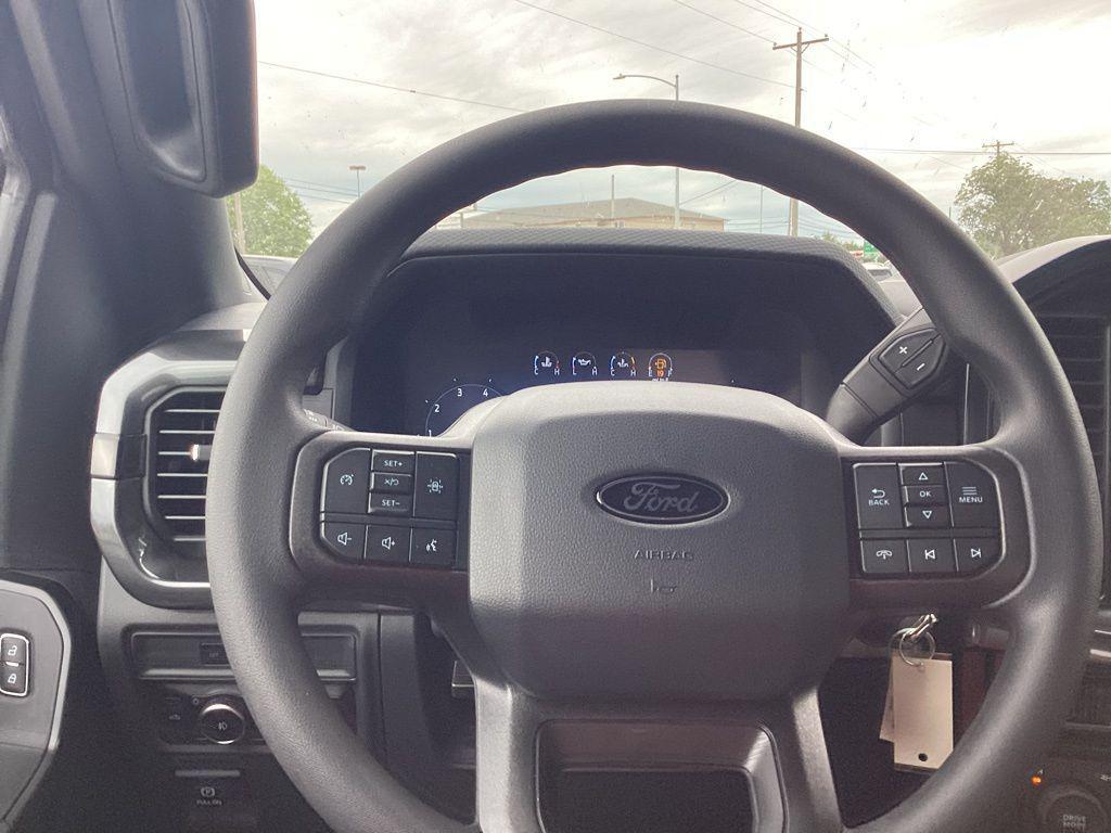 new 2025 Ford F-150 car, priced at $50,184