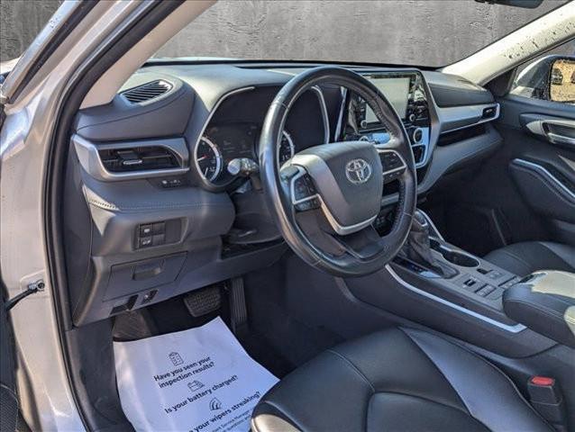 used 2022 Toyota Highlander car, priced at $35,495