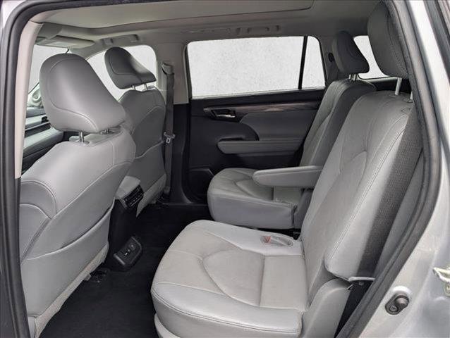 used 2020 Toyota Highlander car, priced at $26,788