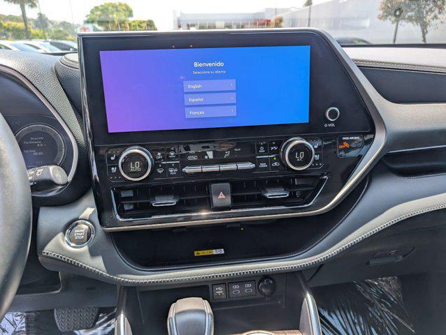 used 2023 Toyota Highlander car, priced at $40,988