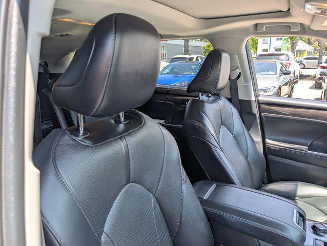 used 2023 Toyota Highlander car, priced at $40,988