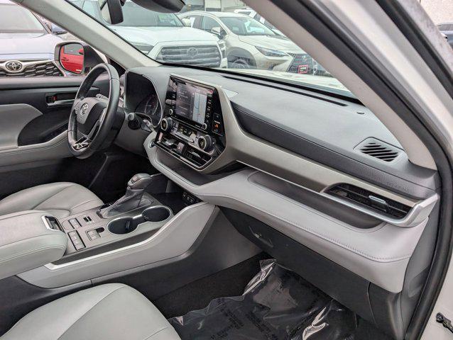 used 2020 Toyota Highlander car, priced at $29,988