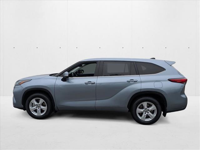 used 2023 Toyota Highlander car, priced at $32,288