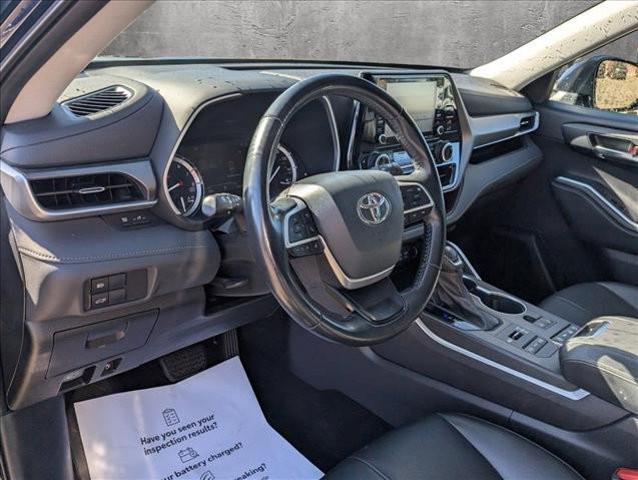 used 2022 Toyota Highlander car, priced at $34,955