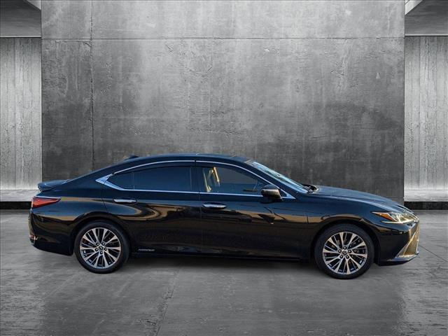 used 2019 Lexus ES 300h car, priced at $29,955