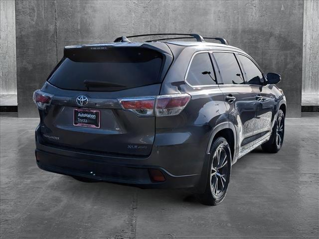 used 2016 Toyota Highlander car, priced at $17,495