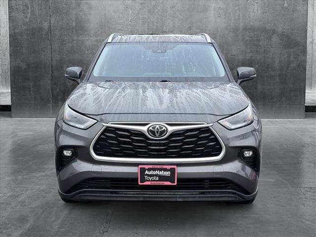 used 2021 Toyota Highlander car, priced at $26,955