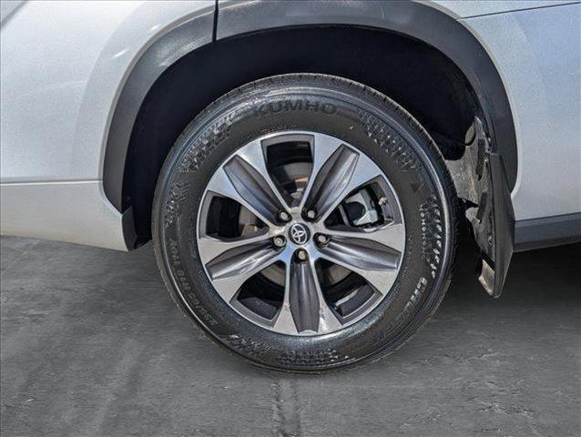 used 2023 Toyota Highlander car, priced at $39,588