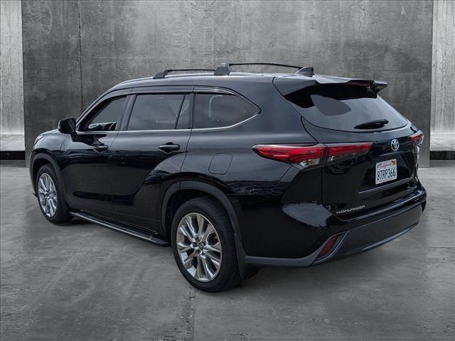 used 2020 Toyota Highlander car, priced at $35,499