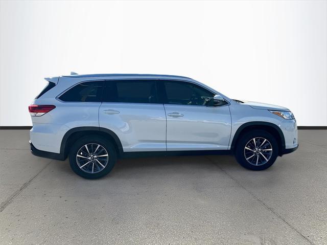 used 2019 Toyota Highlander car, priced at $26,500