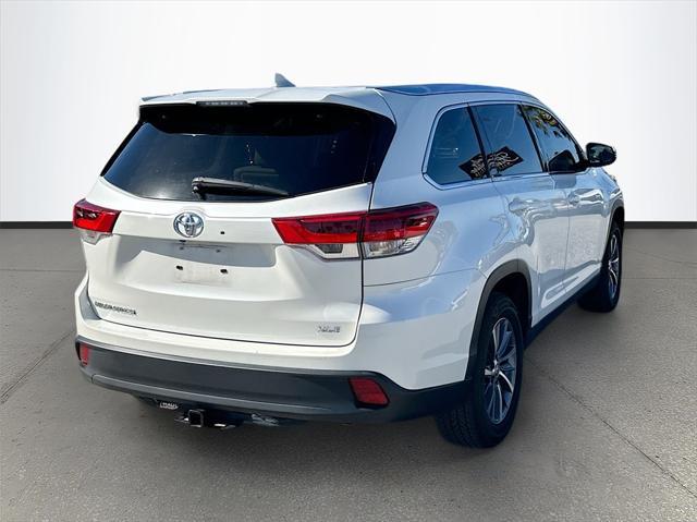 used 2019 Toyota Highlander car, priced at $26,500