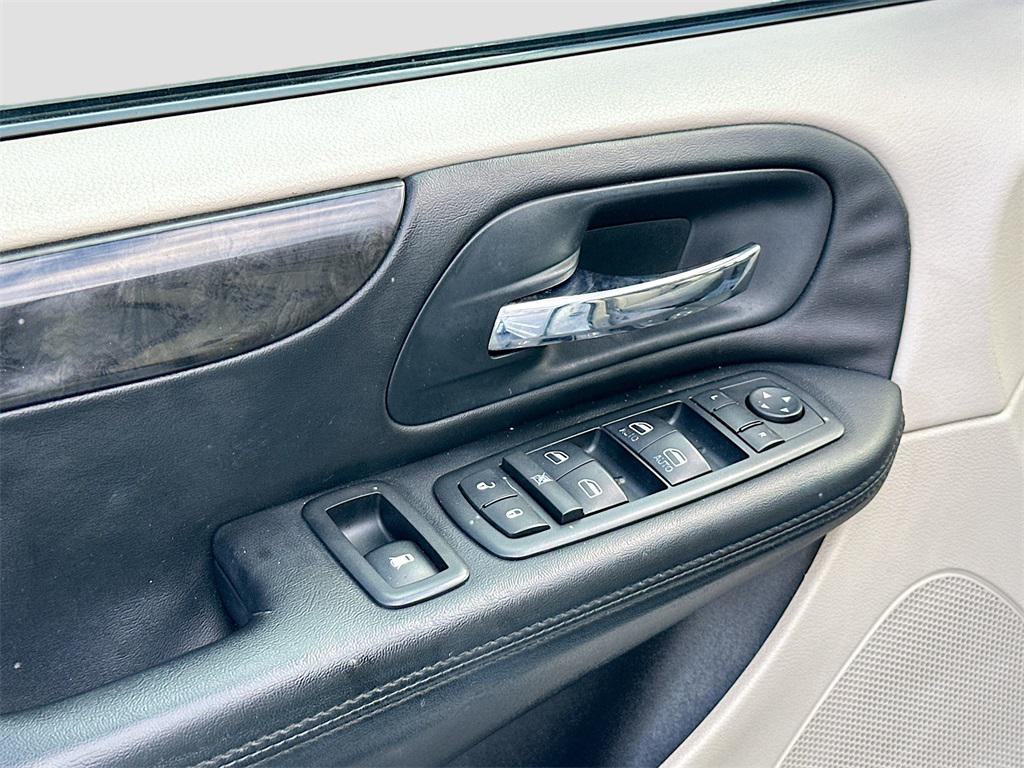 used 2013 Dodge Grand Caravan car, priced at $9,000