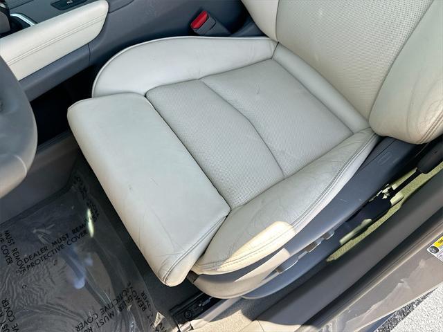 used 2017 Cadillac XT5 car, priced at $17,250