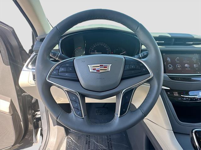 used 2017 Cadillac XT5 car, priced at $17,250