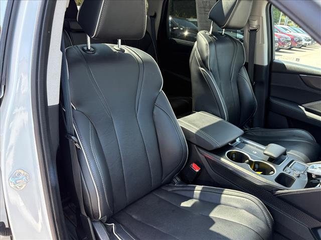 used 2023 Acura MDX car, priced at $44,500