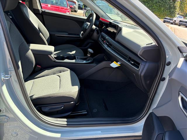 new 2025 Kia K4 car, priced at $24,725