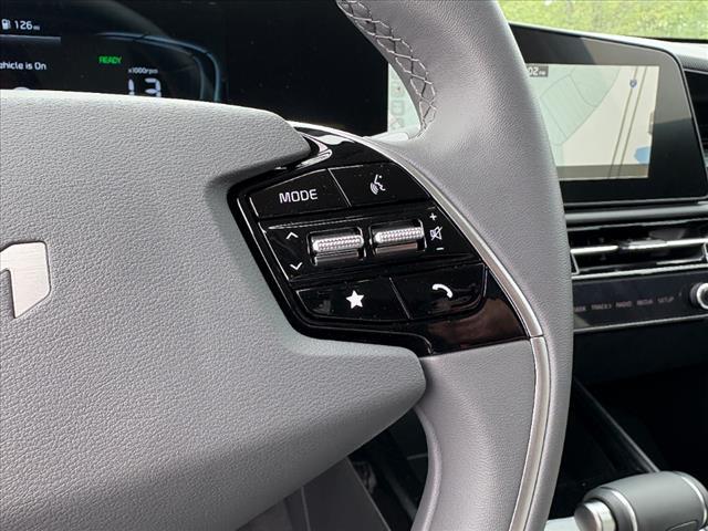 used 2025 Kia Niro car, priced at $34,000