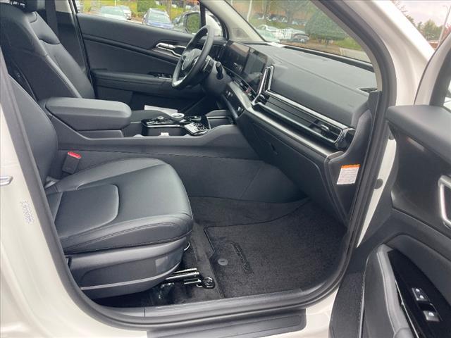 new 2025 Kia Sportage Hybrid car, priced at $35,635