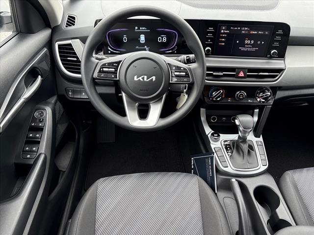 new 2025 Kia Seltos car, priced at $26,182