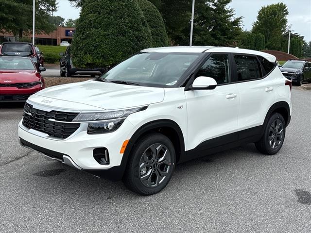 new 2025 Kia Seltos car, priced at $26,182