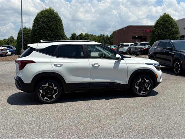 new 2025 Kia Seltos car, priced at $28,122