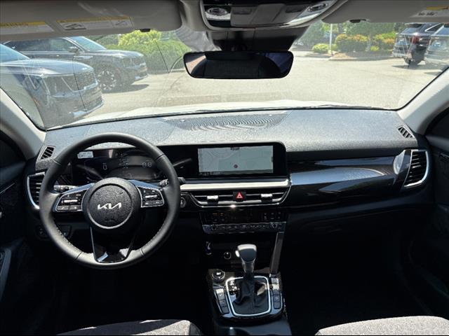 new 2025 Kia Seltos car, priced at $28,122