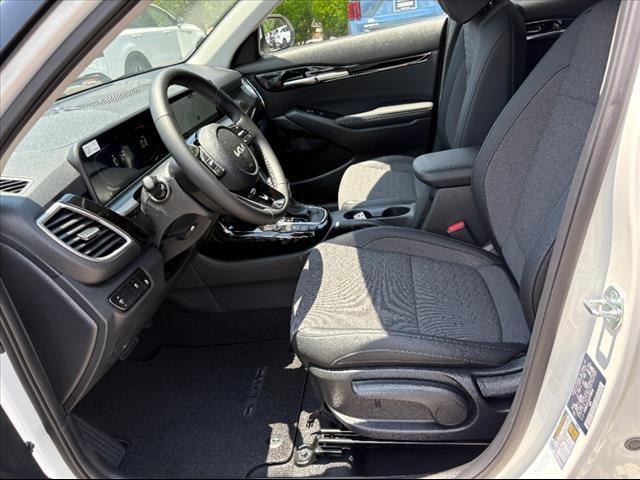 new 2025 Kia Seltos car, priced at $28,122