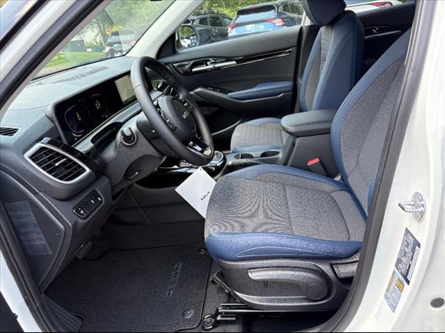 new 2025 Kia Seltos car, priced at $28,122