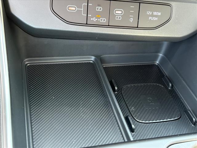 new 2026 Kia Carnival Hybrid car, priced at $50,660