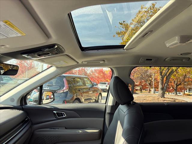 new 2026 Kia Carnival Hybrid car, priced at $50,660